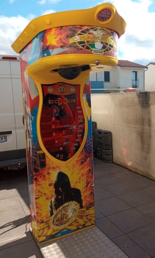 Location machine coup de poing
