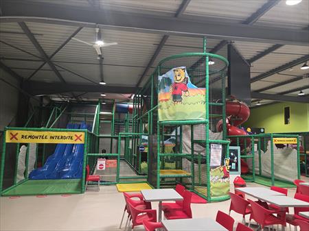 STRUTURE DE JEUX INTERIEUR ENFANT PLAYMART 6-12 ANS PLAYMART
